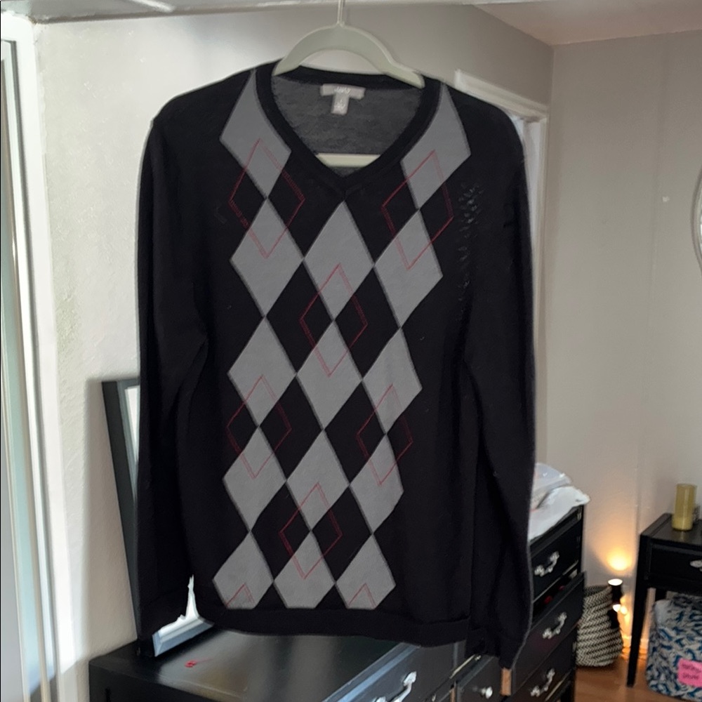 Apt. 9 Black and Gray V-Neck Argyle Sweater